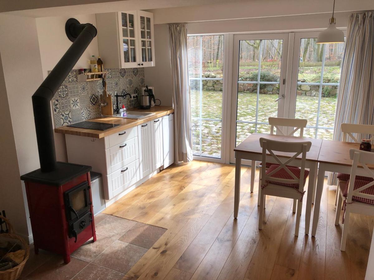בינדורף Ferienwohnung Am Waldrand Mit Sauna מראה חיצוני תמונה